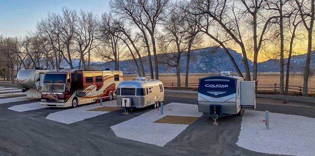 sites with mountain backdrop at buffalo bluff rv park in cody wy sites with mountain backdrop at buffalo bluff rv park in cody wy